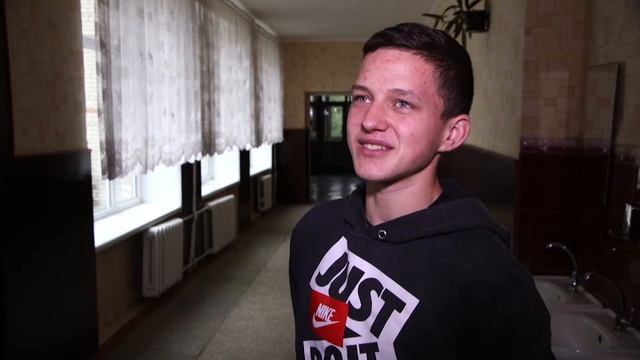 Футбольна форма та спортінвентар у Затурцівську школу смотреть онлайн