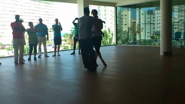 Complex Cross Body Lead By Gomez With Music Repeat