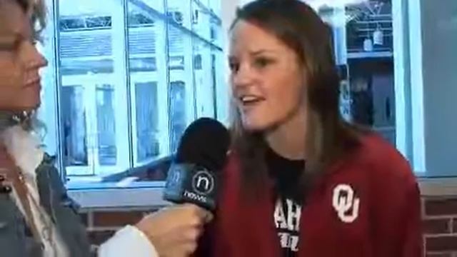 Sherri interviews Whitney (2009-10-27) смотреть онлайн