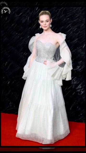 My Favorite Red Carpet Looks of Elle Fanning смотреть онлайн
