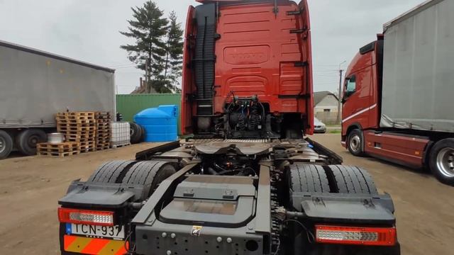 Az új szériás Volvo FH - Bemutató // Kis_scanias // смотреть онлайн