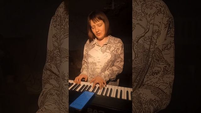 Ундервуд - Гагарин, я вас любила (кавер)/простой аккомпанемент на пианино смотреть онлайн
