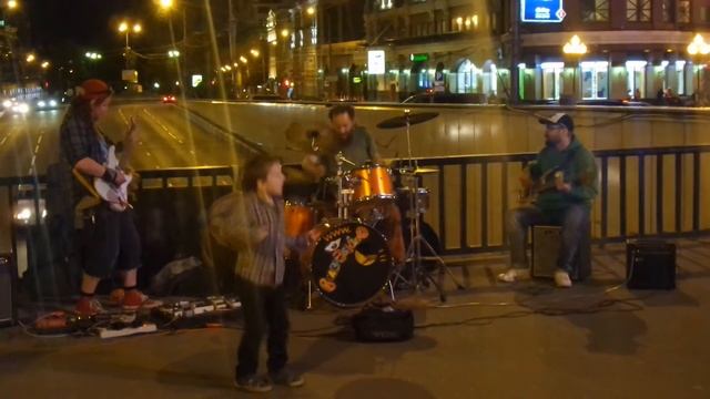 группа Black Eskimo на Арбате(1)