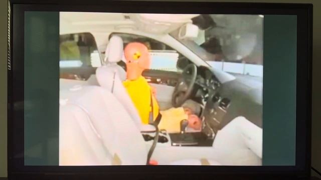 2008-2009 Mercedes Benz C Class Crash Test Side Impact IIHS смотреть онлайн