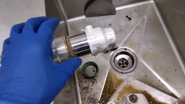 SKF mud scraper, only as good as you maintain them. смотреть онлайн