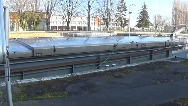 passage de l'ADVERSA et du ZAGOR à l'écluse de Douai sur le canal de dérivation de la Scarpe смотреть онлайн