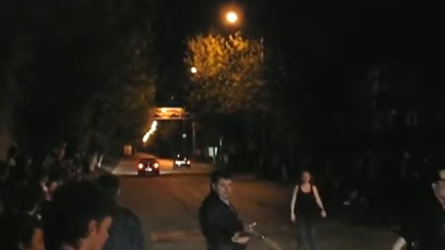 VW Passat 6 Vs Skoda Oktavia.avi