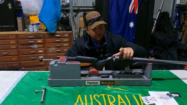 Tikka T3X Stainless Varmint .223 Unboxing смотреть онлайн