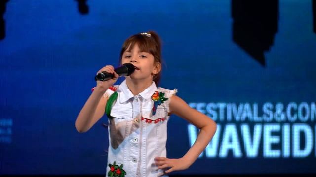 Живицкая София - Почему (солистка образцового эстрадно-вокального коллектива "Голос") смотреть онлайн