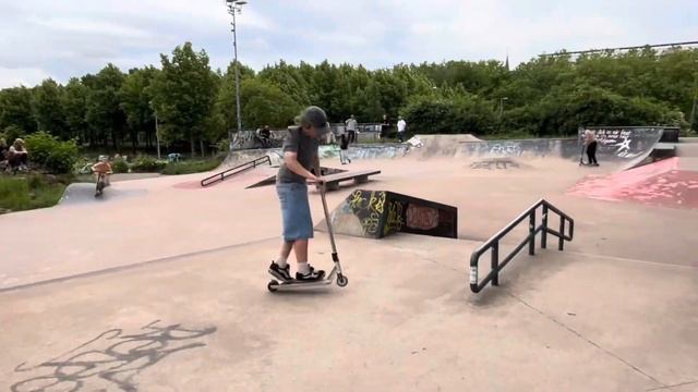 Первое видео в скейт парке смотреть онлайн