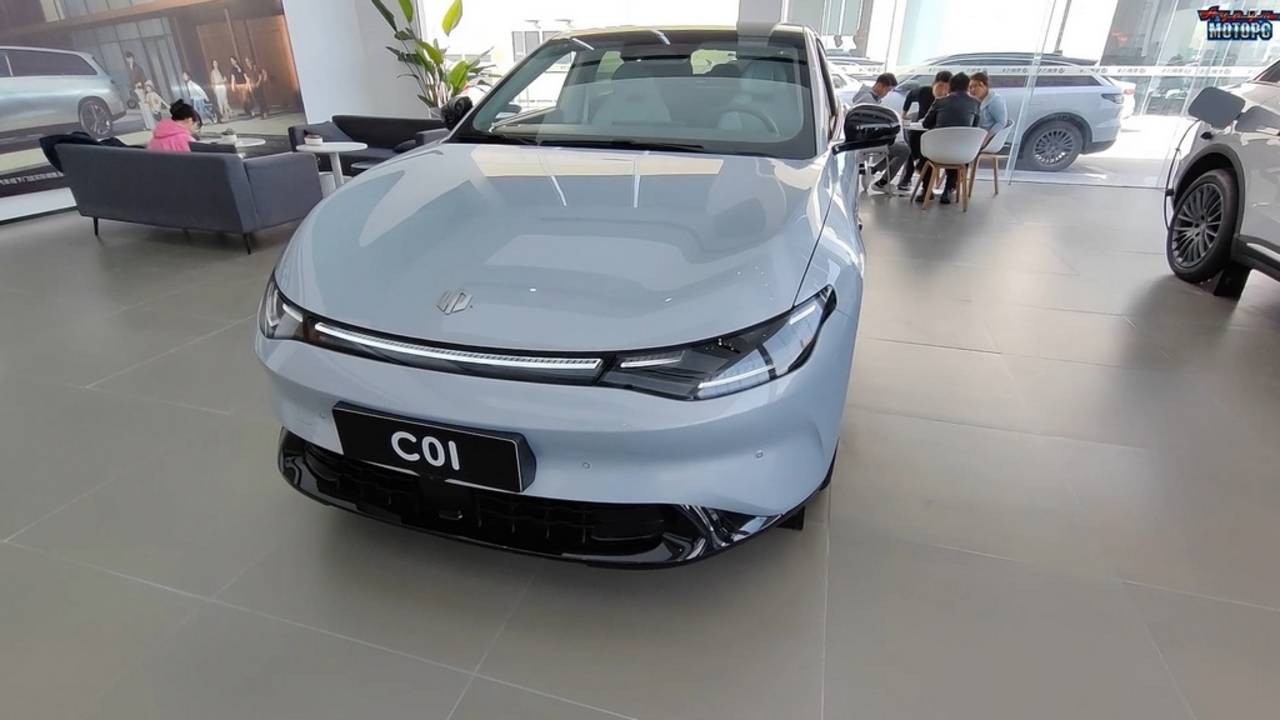 Leapmotor C01 - привезем из Китая смотреть онлайн