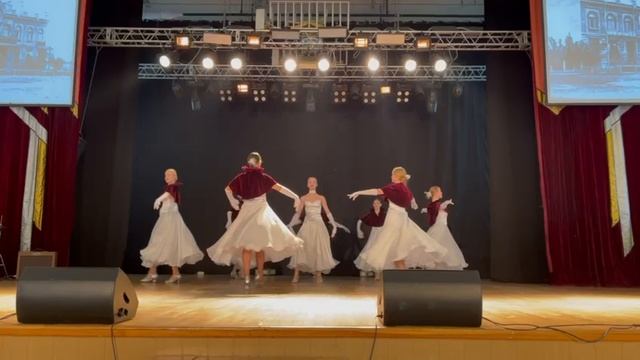 27 # Кадетский бал. " Приглашу тебя в старый Хабаровск" Приятного просмотра... смотреть онлайн