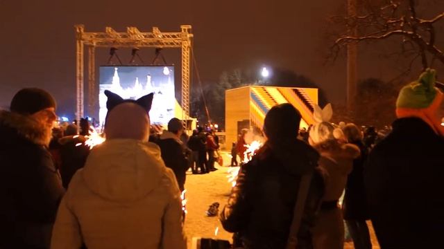Новый Год 2013 в Парке Горького - 00:00, первые минуты смотреть онлайн