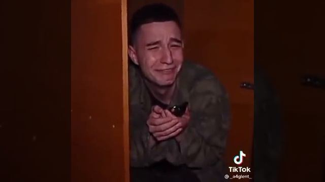 Глент плачет смотреть онлайн