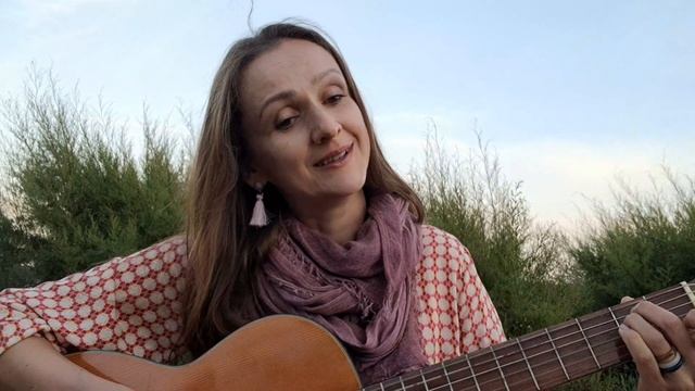 "ОЙ, У ВИШНЕВОМУ САДУ" - "Oh, in the cherry orchard" Ukrainian traditional song смотреть онлайн