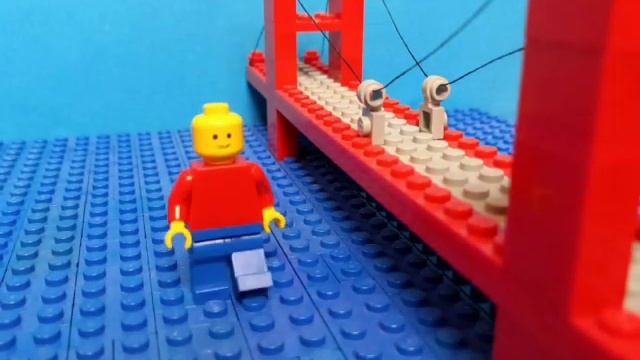 Lego Man destroys the Golden Gate Bridge смотреть онлайн