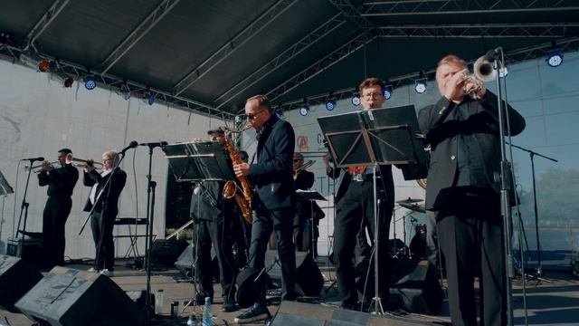 Olympic Brass - Карусель и калинка смотреть онлайн