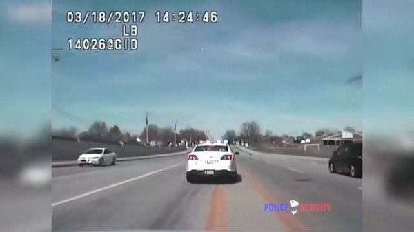 BIG ASS TEEN GETTING CHASED BY THE COPS BECAUSE....