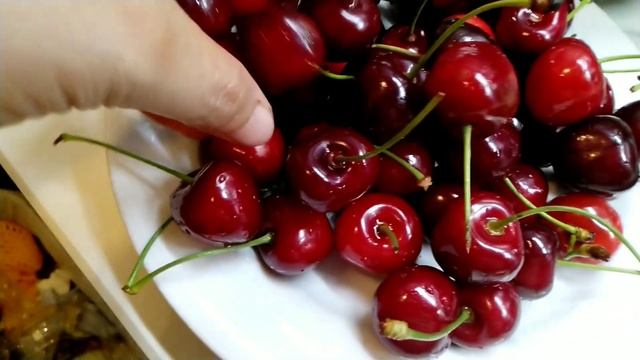 healthy fruits good for our health: fresh cherries,pears, and dragon fruit || MYTENDRILSTV смотреть онлайн