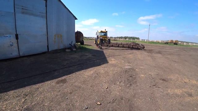 После посевной, подготовка к пару, ЛДГ-10, дт-75 на колёсах. смотреть онлайн
