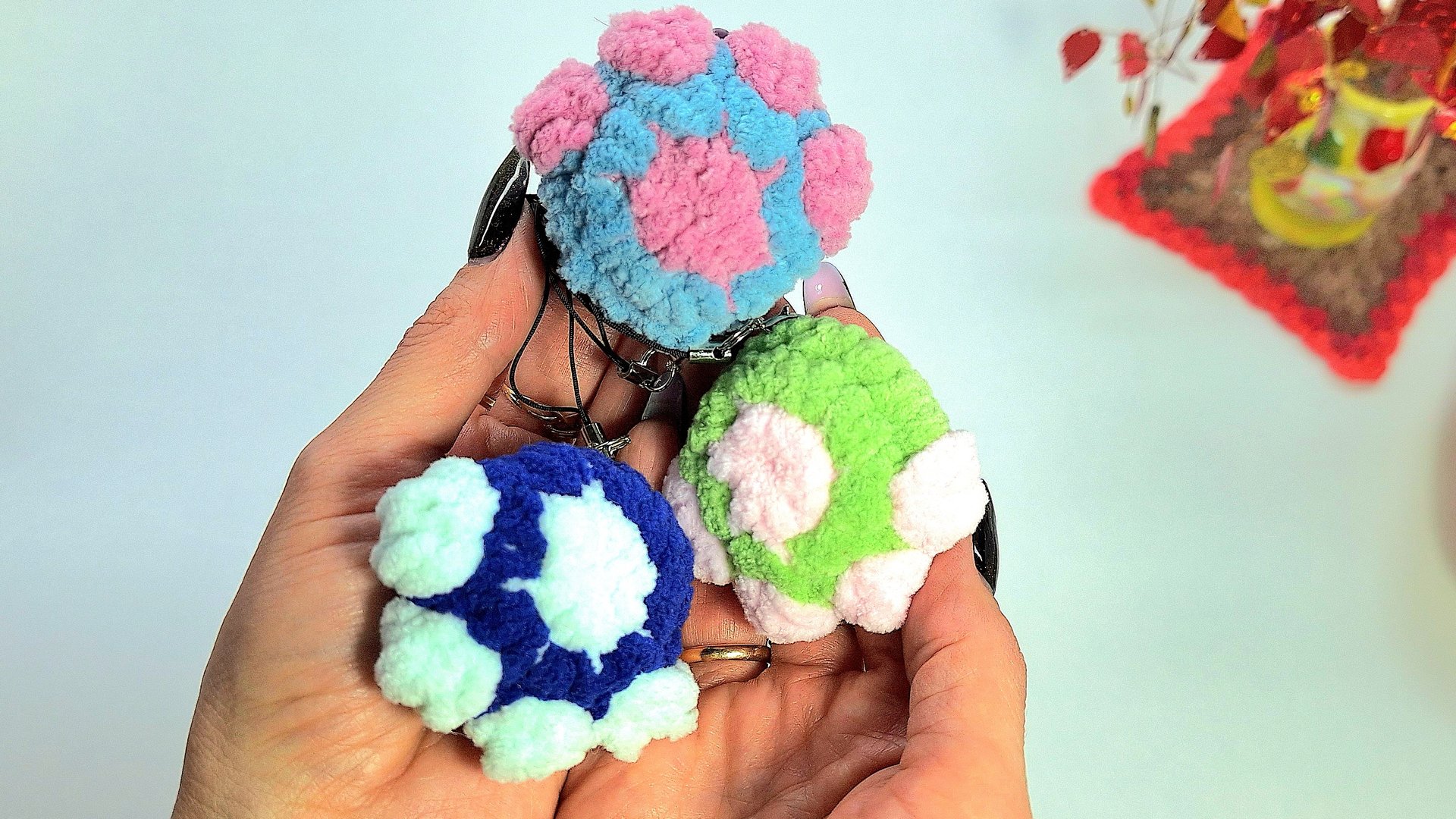 Кото-лапка крючком// Как связать брелок крючком// Брелок лапка крючком// Лапка котика крючком// смотреть онлайн