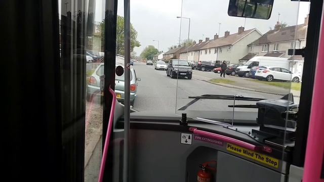 First Essex Volvo 7900 Hybrid 66905 BV13ZBG. Route 25 Basildon Hospital To Southend Via Wickford смотреть онлайн