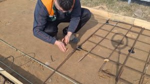 БЕТОННАЯ ПЛИТА ДЛЯ ЗОНЫ БАРБЕКЮ. Первый опыт. Ошибки, сложности, нюансы при заливке бетонной плиты