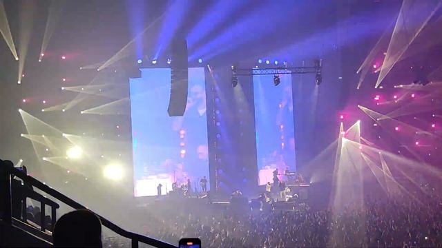 Егор Крид, Hammali&Navai- засыпаешь, но не со мной ВТБ арена 29.04.2023 сектор а213 смотреть онлайн