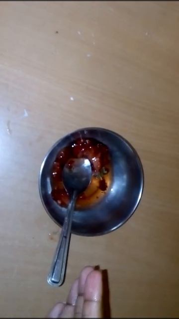 Glowing skin with honey and strawberry смотреть онлайн