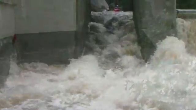 Próchno w kajaku_Vełtawa_okno смотреть онлайн