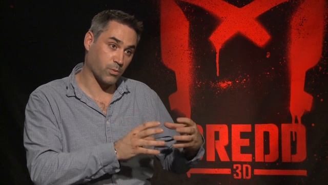 Alex Garland's Official "Dredd" Interview - Celebs.com смотреть онлайн