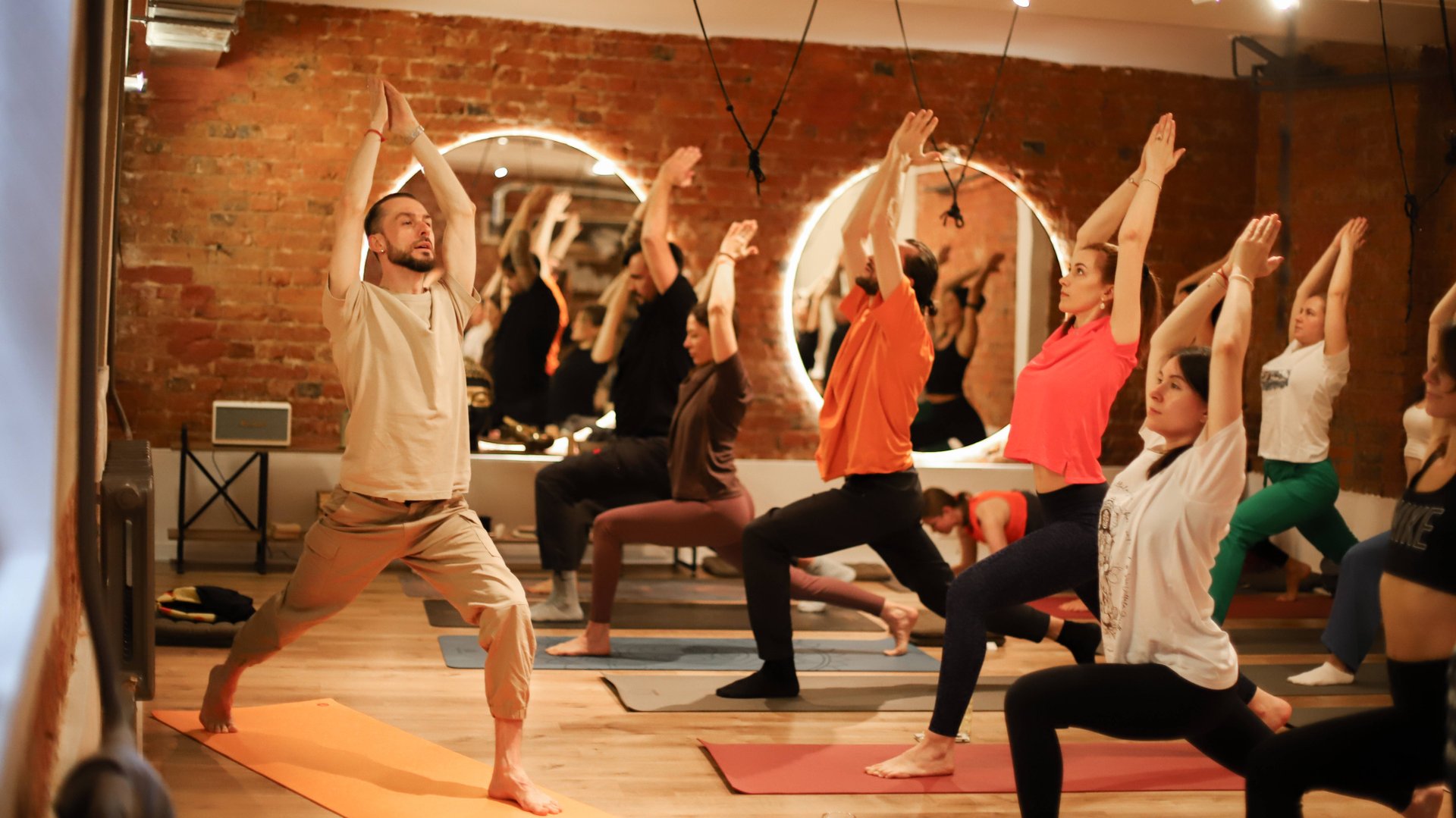 Бабаджи Сурья-намаскар с Кириллом Пьянковым 12.04.2025