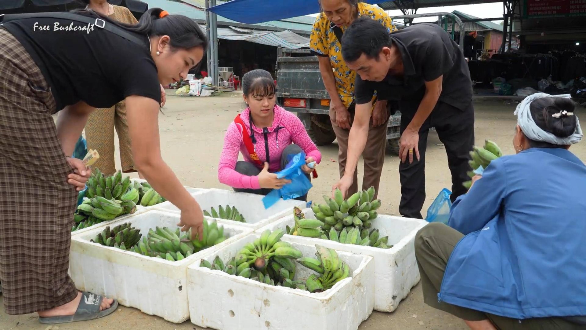 сбор большого количества бананов на ферме Бушкрафт в Пханге смотреть онлайн