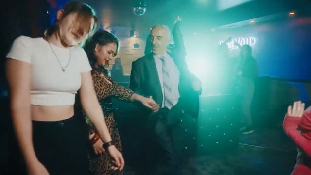 Encore Lady_Denis Procopets