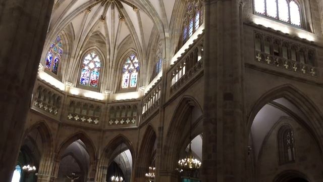 Catedral de Santiago en Bilbao смотреть онлайн