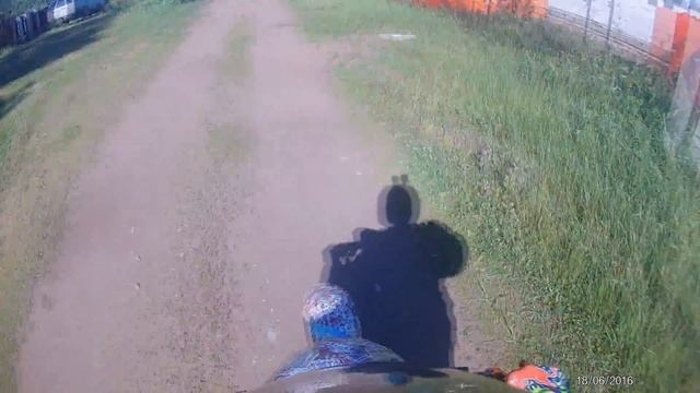 Встреча на мопеде с собакой. смотреть онлайн