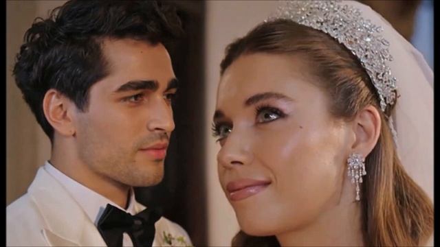 AFRA SARACOGLU: "¡NO ACEPTO IRME!" смотреть онлайн