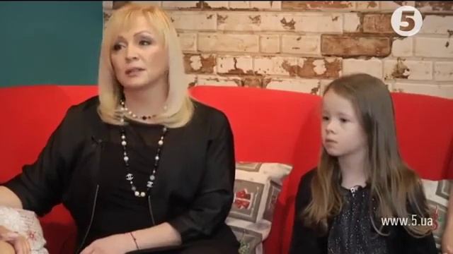Сімейні зустрічі з Габріеллою Массангою... смотреть онлайн