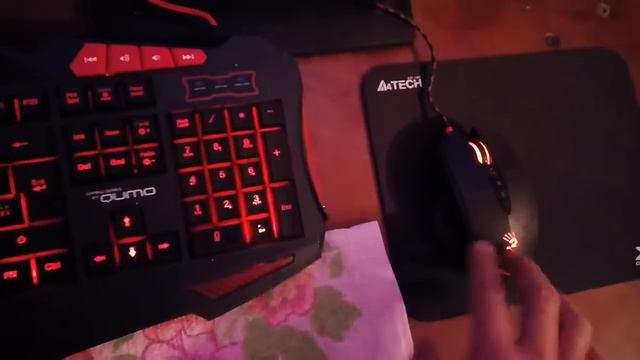 Клавиатура с подсветкой для игр в темноте смотреть онлайн