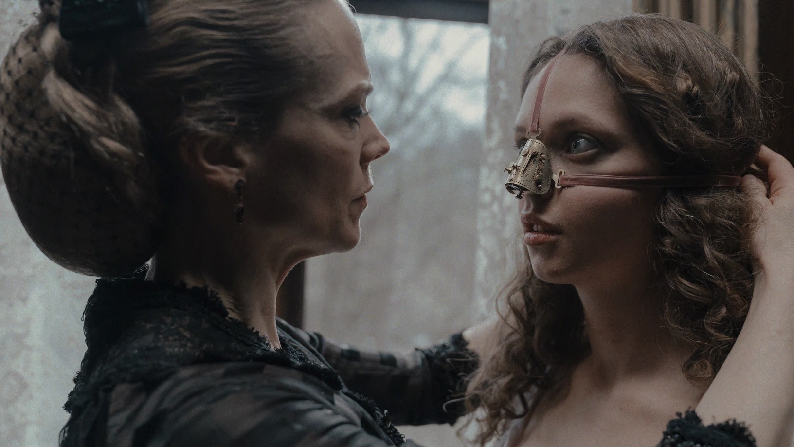 Гадкая сестра - Русский трейлер (2025) смотреть онлайн