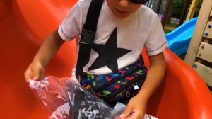 Марк и детективные приключения с разными машинками