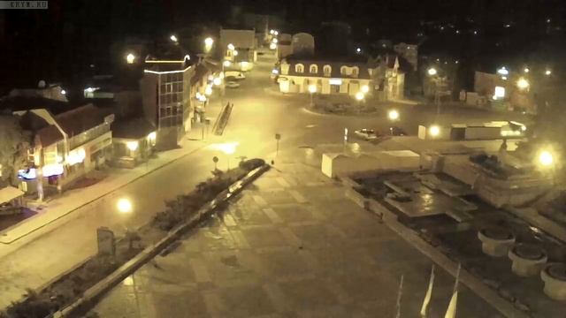 Вебкамера "Площадь Советская". Запись 30.04.2016 03:00:52 смотреть онлайн