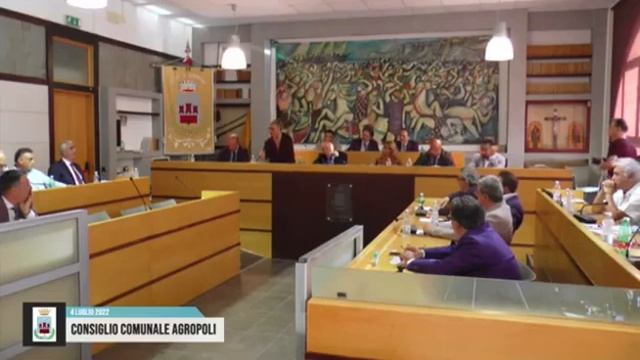 AGROPOLI, CONSIGLIO COMUNALE GENNARO RUSSO NON SA RISPONDERE ALLE DOMANDE DELL'OPPOSIZIONE