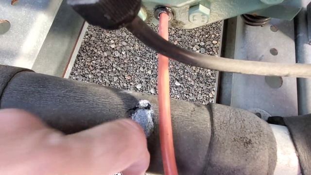 Crankcase Heater Replacement On A Condensing Unit смотреть онлайн