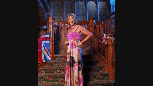 Delia Johnston on BBC 3 Counties Radio May 2011 смотреть онлайн