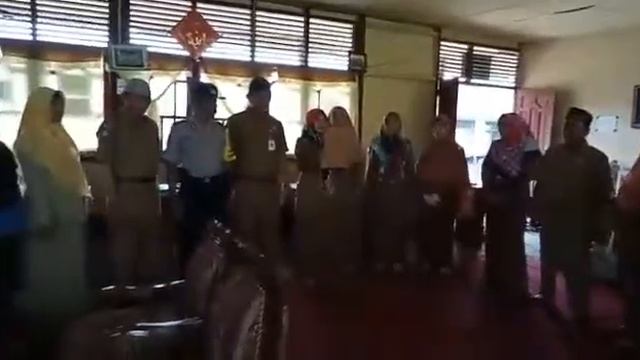 Deklarasi anti hoax Majelis Guru SMPN 1 Kempas Kec. Kempas Kab. Inhil смотреть онлайн