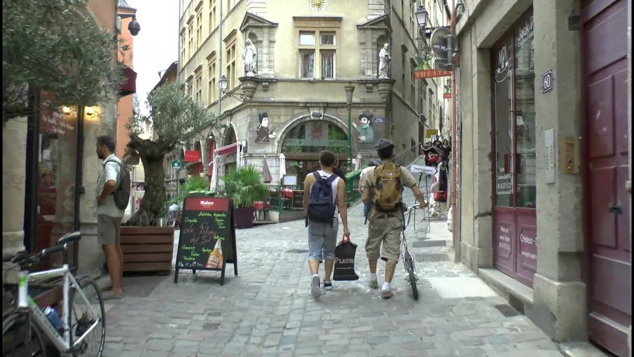 Walk Around Lyon France. Old Lyon.
