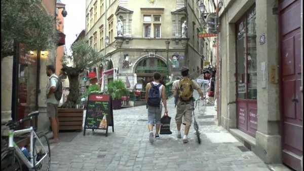 Walk around Lyon France. Old Lyon.