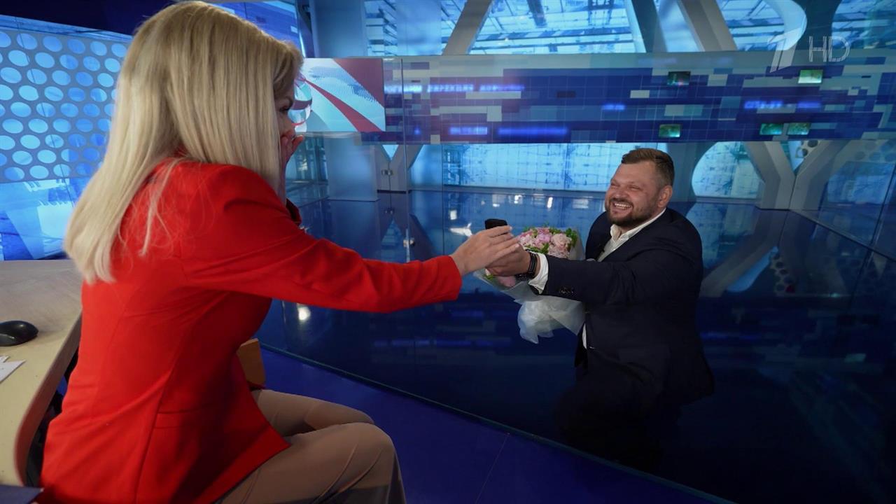 Военкор Кулько сделал предложение ведущей во время эфира: видео