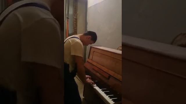 Дастан душевно исполняет_2(МГК-Чайковского) смотреть онлайн